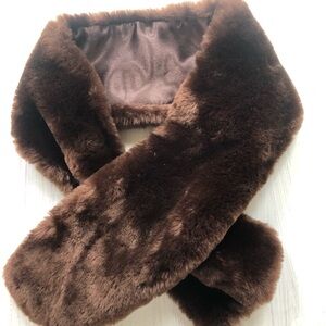 “ Fur” Neck Wrap Scarf.  Inside Notch to Hold in Place. Mink Look.